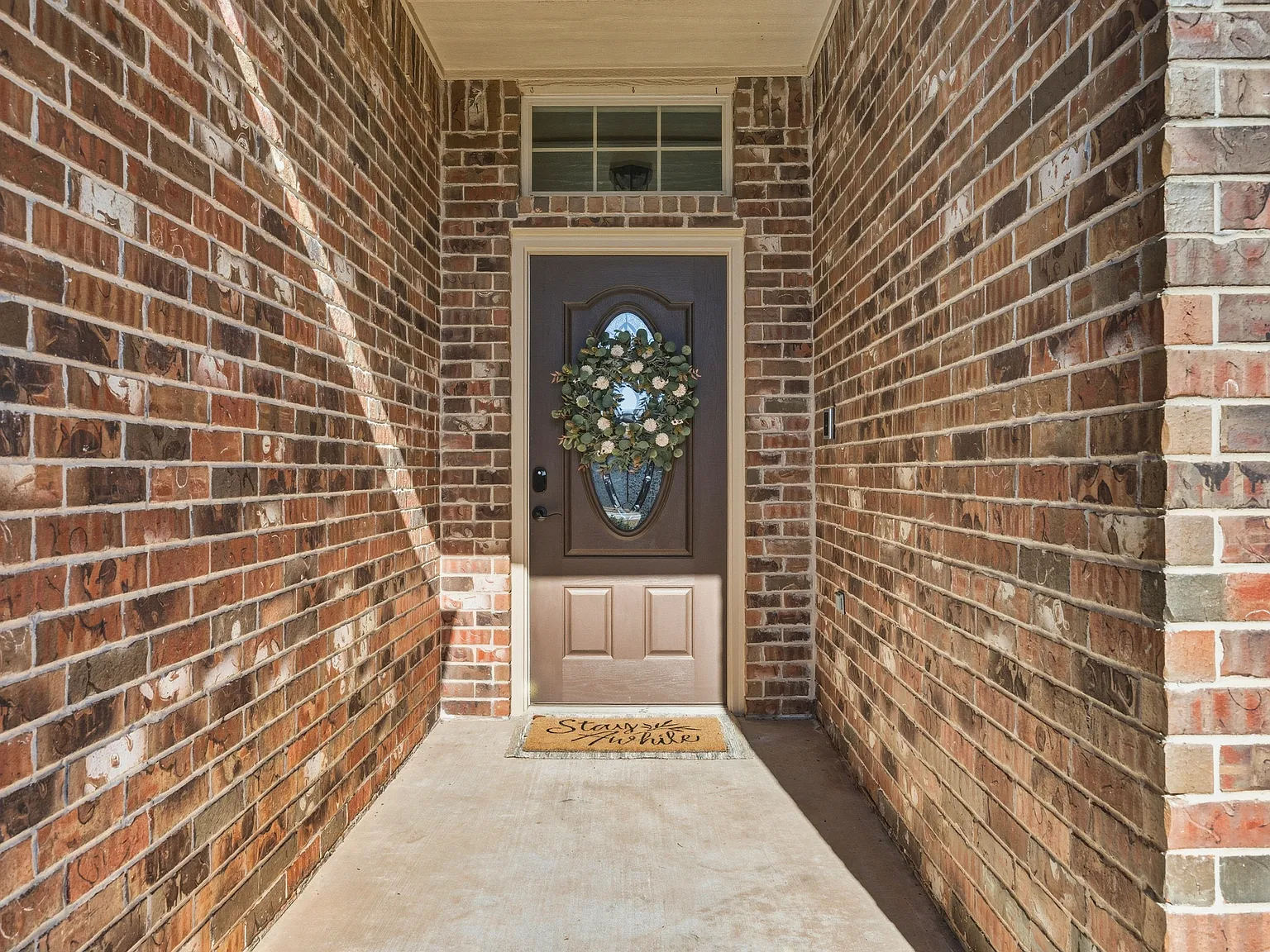 4 bed, 2.5 bath, 2354 sqft, $4,800 — Photo 3