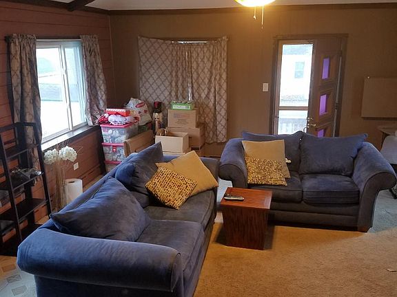 3rd image of 383 Evans St