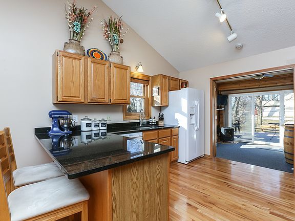 5th image of 8552 Chanhassen Hills Dr S