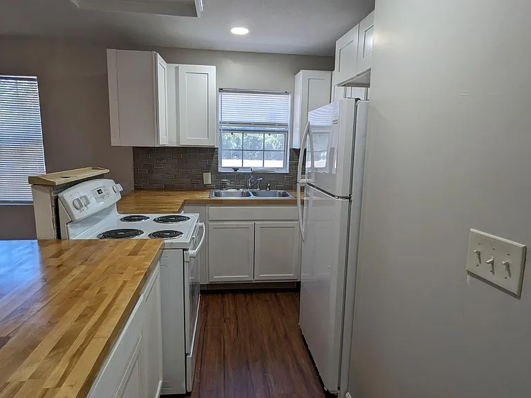 326 S 11th St #C — Photo 5
