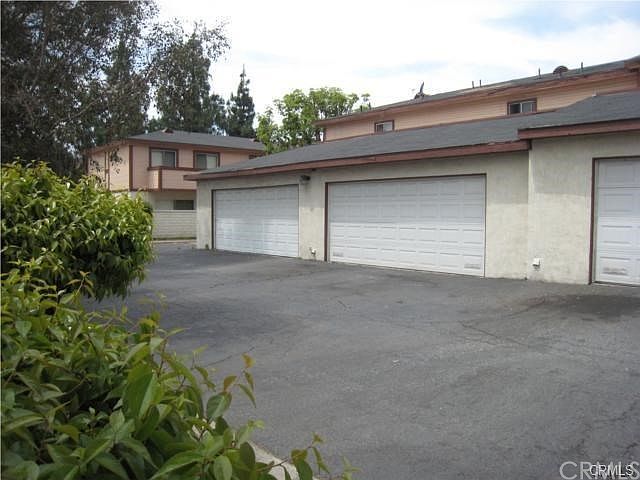2nd image of 1456 E 5th St APT 2
