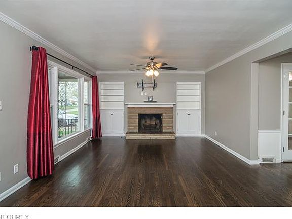 2nd image of 20190 Parklane Dr