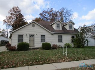 960 Columbus St, Holland, OH