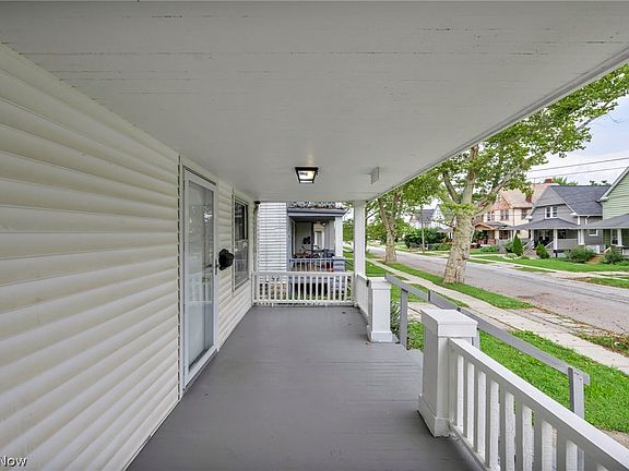 4th image of 2036 W 99th St