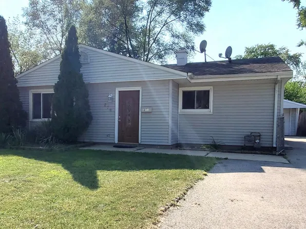 278 Renee Ter, Wheeling, IL 60090