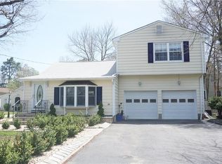 53 Avenue J, Monroe Township, NJ