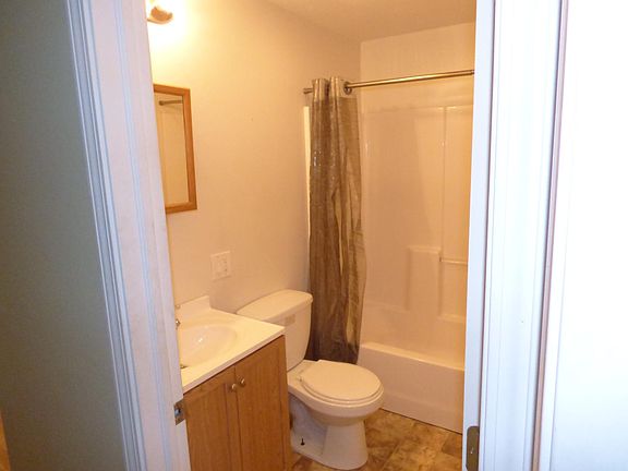 1st floor bathroom