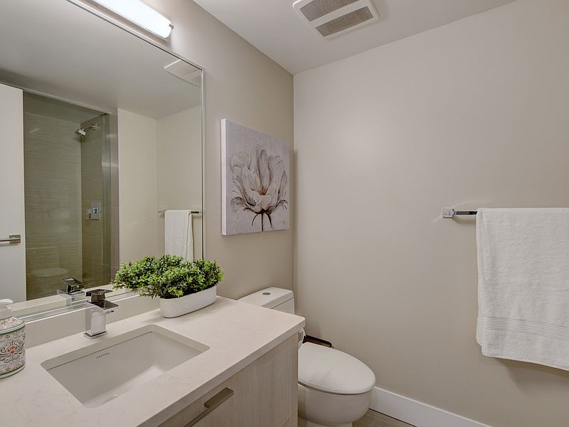Victoria Apartment for rent - 2 Bedrooms — photo 24