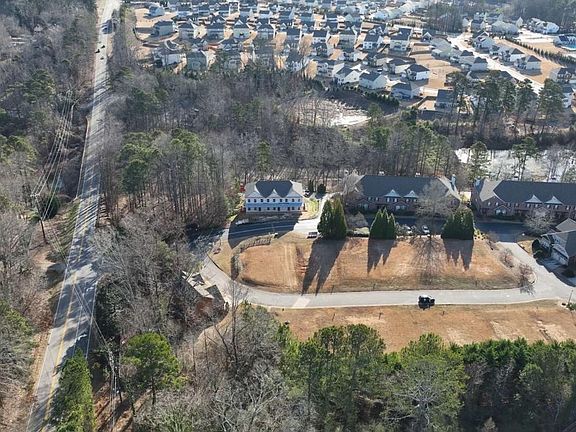 4th image of 1950 Buford Dam Rd #1002