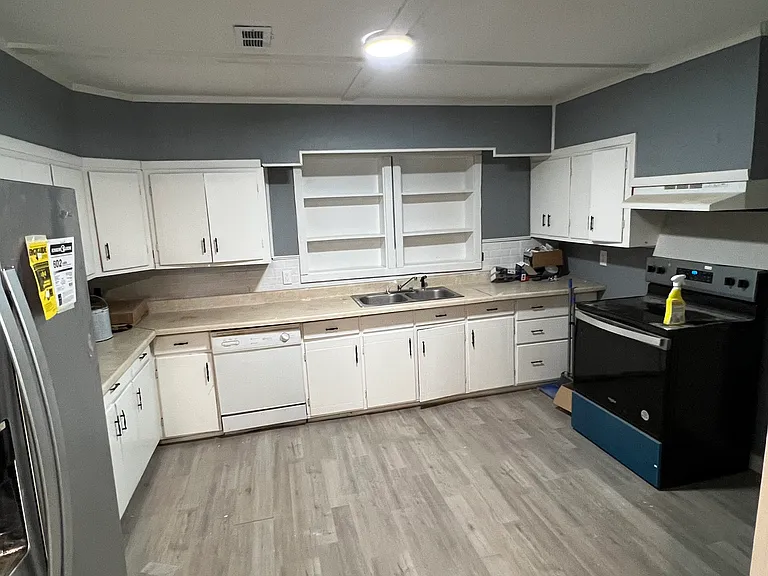 132 S Park Ave #B — Photo 1