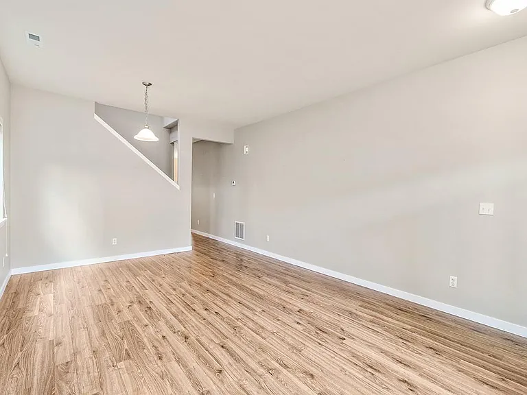 25386 SE 279th Pl — Photo 7
