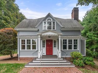 17 Longfellow Rd, Wellesley, MA 02481
