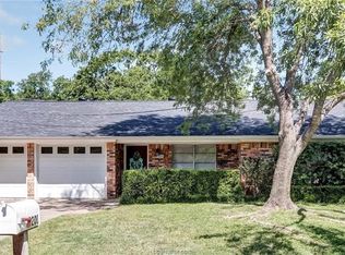 2200 Wilkes St, Bryan, TX 77803