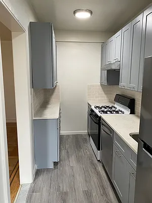 Rented by SUN WOOD REAL ESTATE | media 6