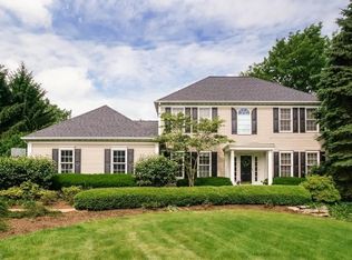 403 Deer Ct, Chagrin Falls, OH 44022