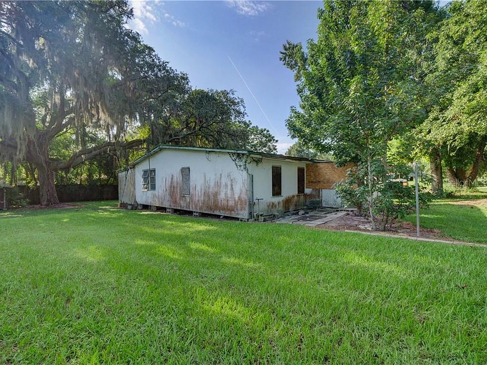 2nd image of 3651 Glover Ln