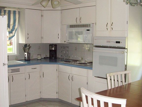 Bright White Kitchen!