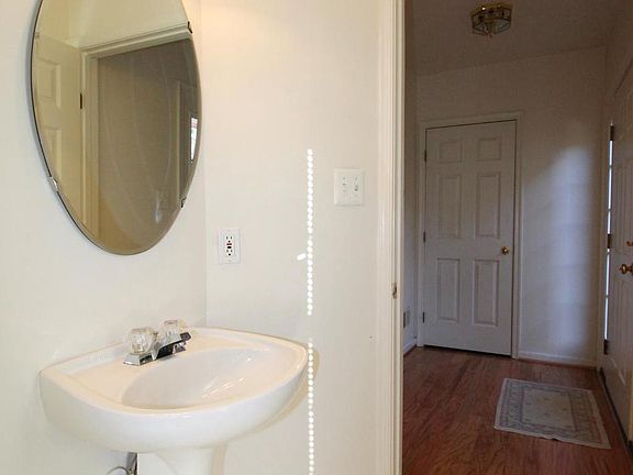2nd image of 5851 Pearson Ln
