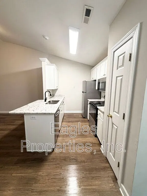 2 bed, 2.0 bath, $1,550 — Photo 3