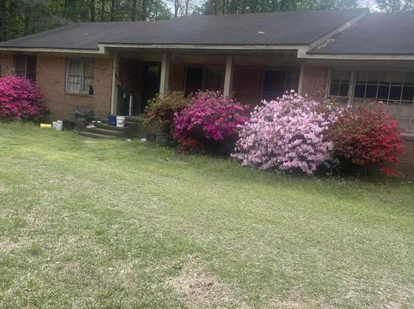 1311 Bill Town Road, Rose Hill, NC 28458