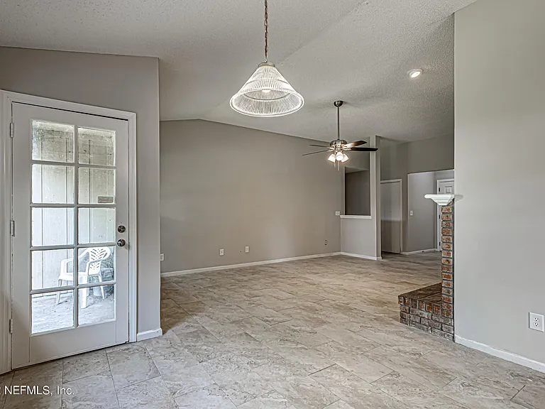 8516 Bending Branch Ct — Photo 19