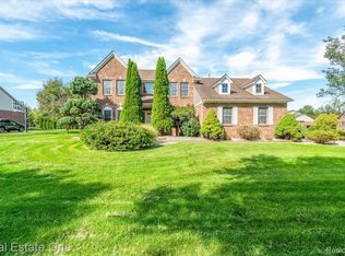 47820 Candace Ln, Canton, MI 48187