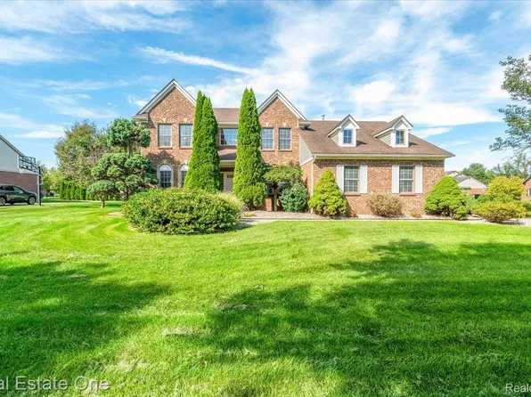 47820 Candace Ln, Canton, MI 48187