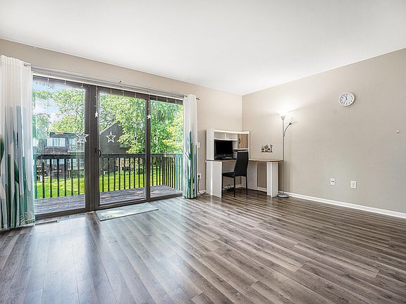 2nd image of 214 Lochcarren Ct APT D