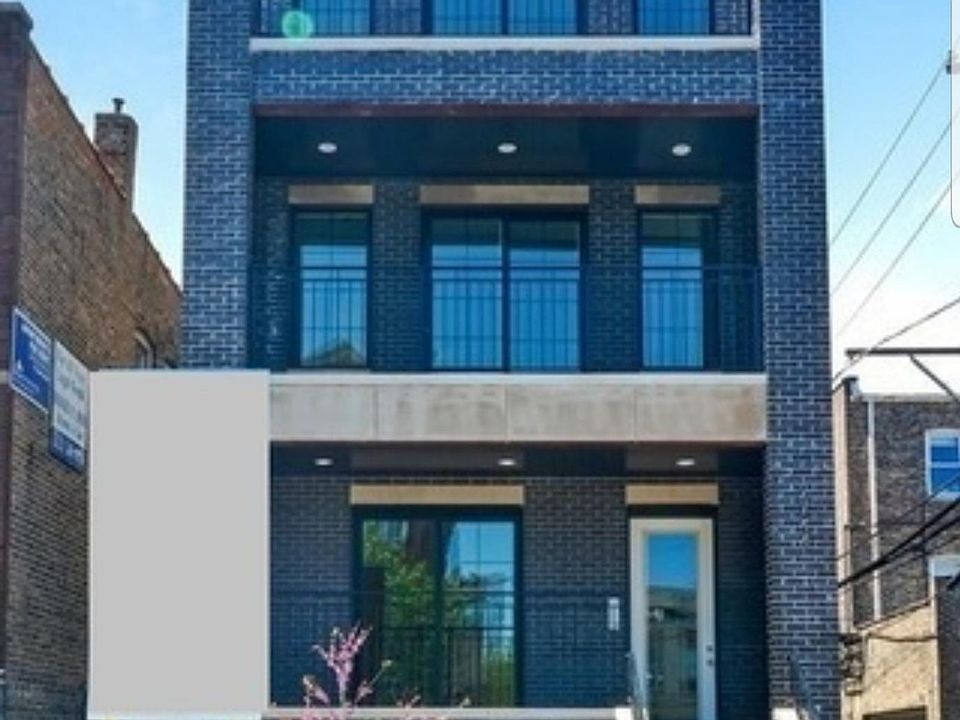 1st image of 2744 N Southport Ave #3