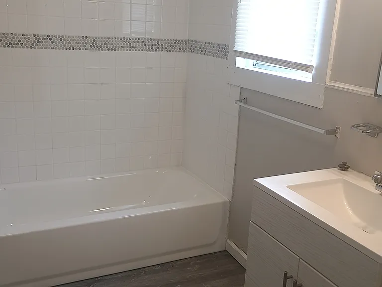 27 Ivy St — Photo 7