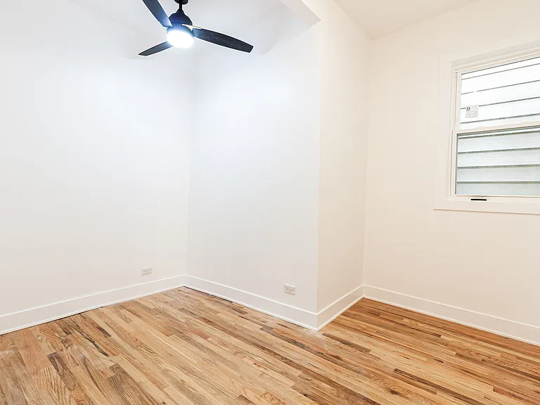 1742 N California Ave #1R — Photo 20