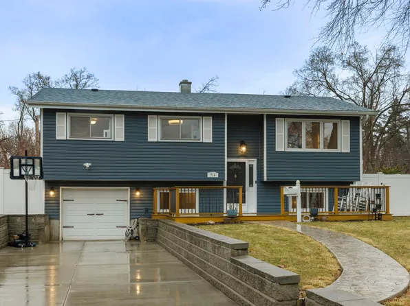 714 E Emerson Ave, Lombard, IL 60148