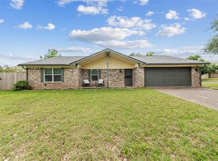 201 Westhill Dr, Hewitt, TX 76643