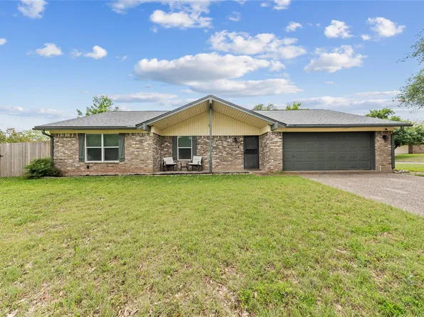 201 Westhill Dr, Hewitt, TX 76643