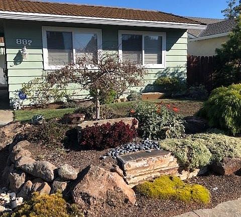 2nd image of 887 Constitution Dr