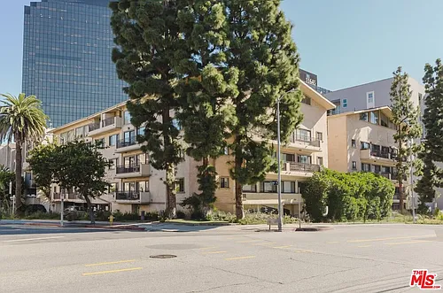1154 S Barrington Ave #101 Photo 1 1154 S Barrington Ave #101 Photo 1