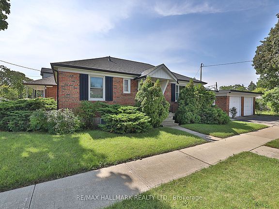 2nd image of 55 Athol Ave