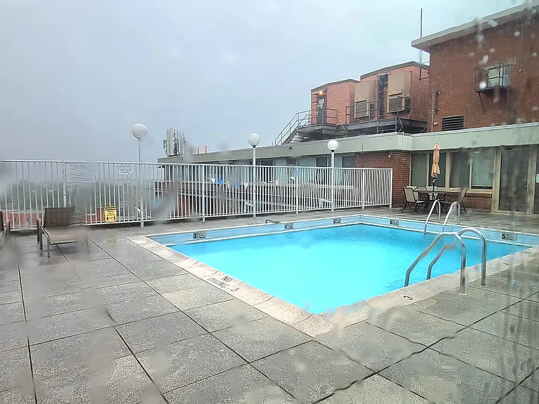 1 E University Pkwy #1408 — Photo 36