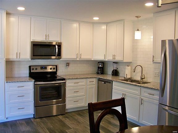 4th image of 4828 Danebury Dr