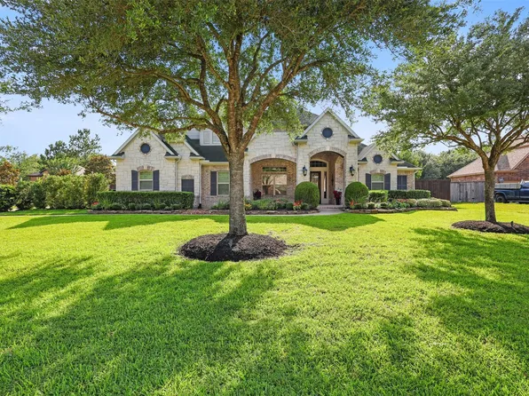 17707 Country Cv, Cypress, TX 77433