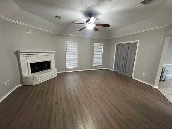3rd image of 1801 Real Dr