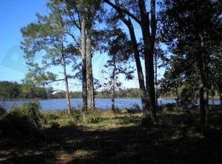 16 Bailey Pointe Dr, Belhaven, NC 27810