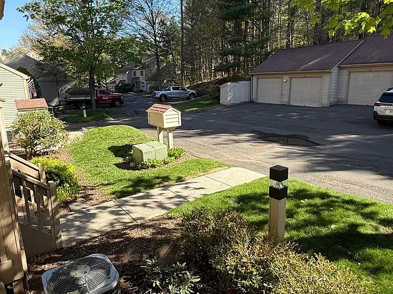18 Putnam Ln — Photo 24