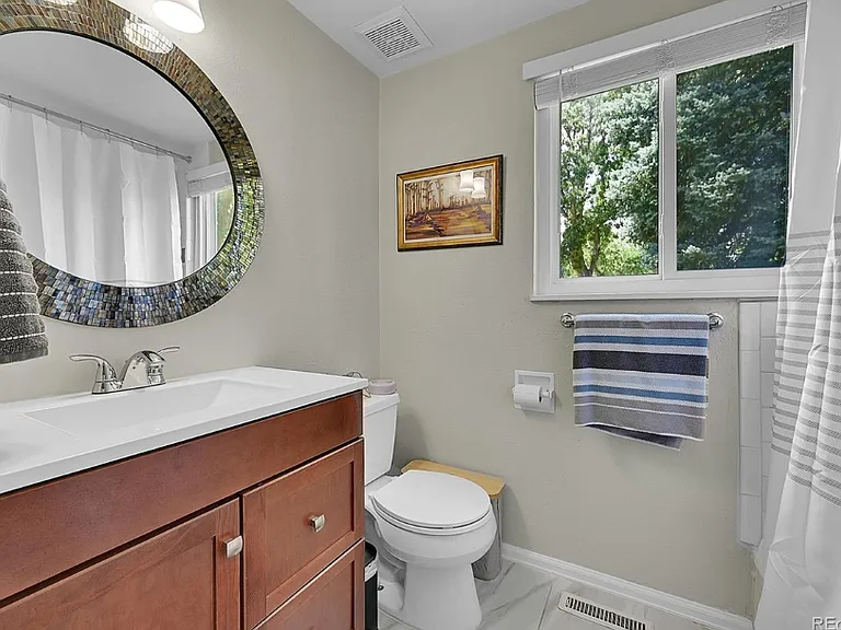 2644 S High St — Photo 11