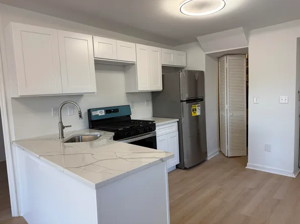 9007 Riverside Place image 3 of 18