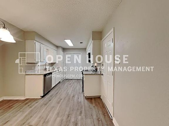 5th image of 2710 Sibley Dr