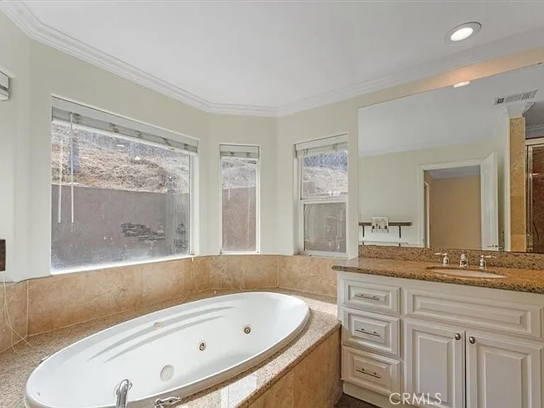 23889 Cruise Circle Dr — Photo 44