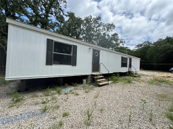 9374 Amy Dr, Quinlan, TX 75474