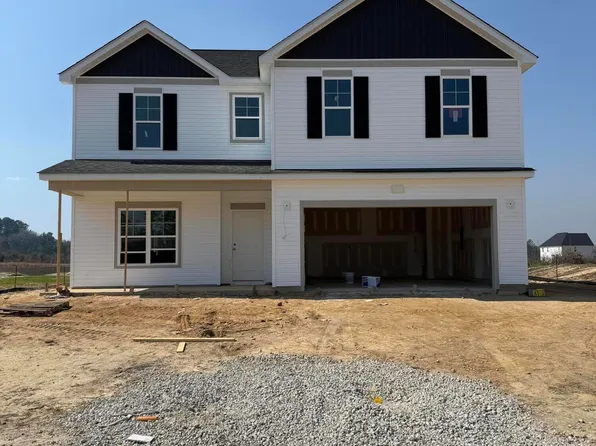 533 Ashley Heights Dr, Aberdeen, NC 28315