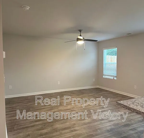 134 Marina Dr — Photo 5